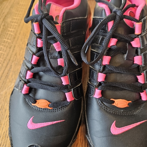 Nike Shox Women's Black and Pink Athletic Shoes Sz 10.5 See Pictures 488312-021 - Picture 10 of 10